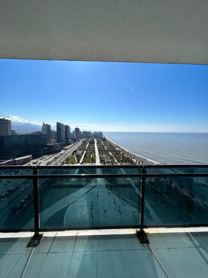Студия С Потрясающим Видом На Море В Orbi Beach Tower Батуми Экстерьер фото